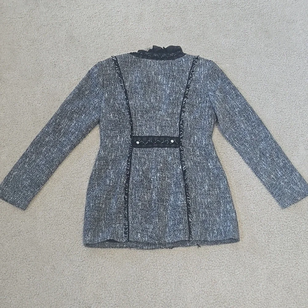 White House Black Market Black And White Tweed Ruffled Collar Lady JacketSize 4 - Picture 14 of 16